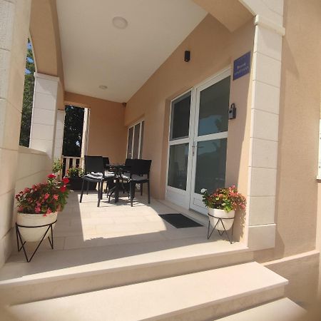 Ferienwohnung Ivano Ston Exterior foto